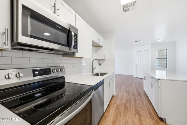 3065 N 67th Avenue Apt 217, Phoenix, AZ 85033