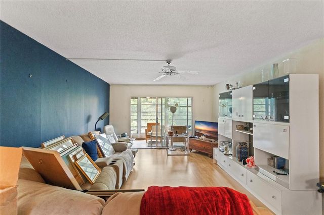 2302 Lucaya Lane L4, Coconut Creek, FL 33066