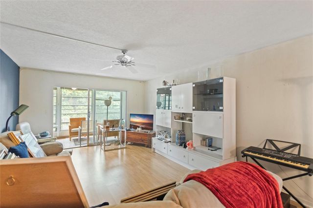 2302 Lucaya Lane L4, Coconut Creek, FL 33066