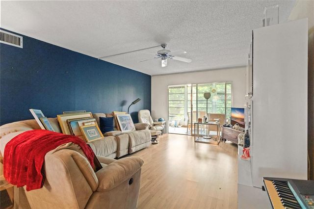 2302 Lucaya Lane L4, Coconut Creek, FL 33066