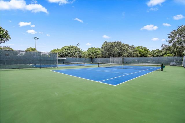 2302 Lucaya Lane L4, Coconut Creek, FL 33066
