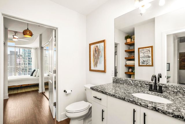 415 Church St Apt 1608, Nashville, TN 37219