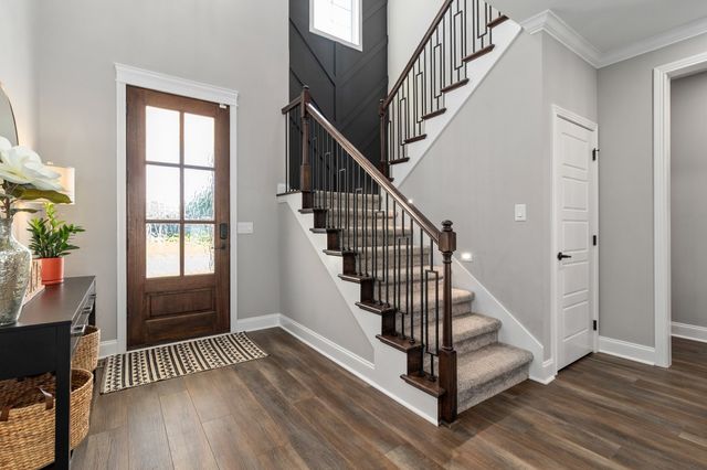 553 Bowden Dr, Clarksville, TN 37043