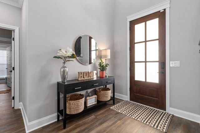 553 Bowden Dr, Clarksville, TN 37043