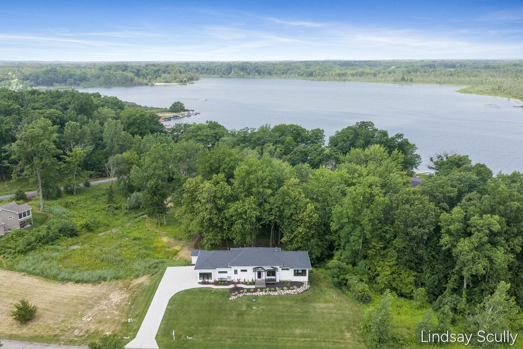 9465 Wabasis Pointe Drive Ne, Oakfield Twp, MI 48838