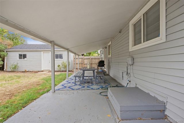 10607 Lowry Place, Aurora, CO 80010