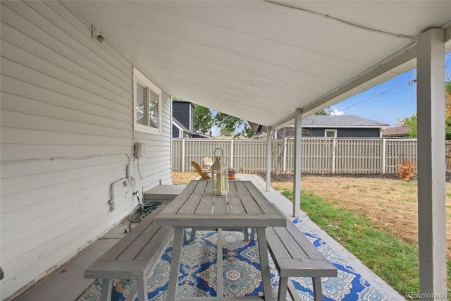 10607 Lowry Place, Aurora, CO 80010