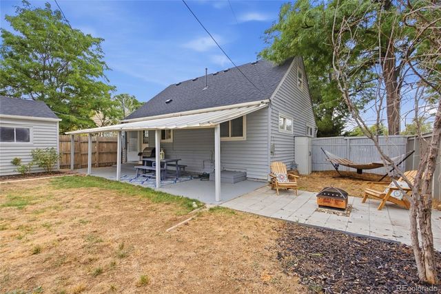 10607 Lowry Place, Aurora, CO 80010