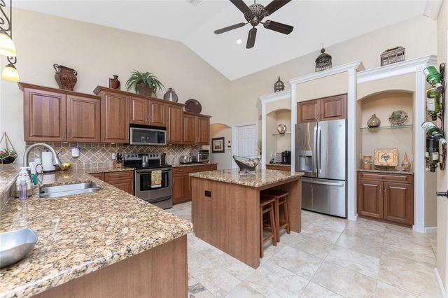 290 ROTONDA BOULEVARD E, Rotonda West, FL 33947