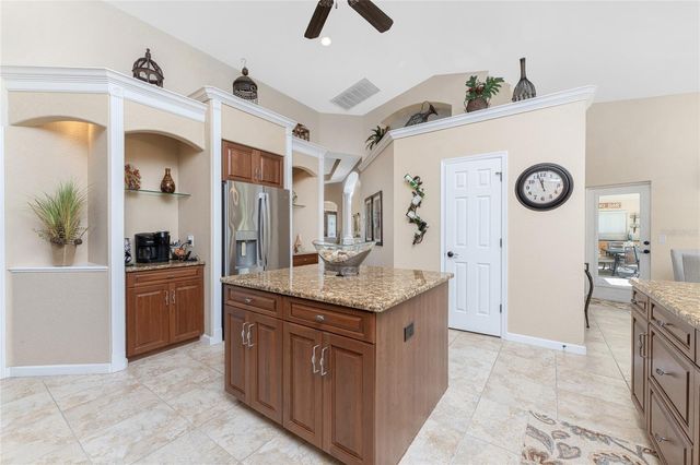 290 ROTONDA BOULEVARD E, Rotonda West, FL 33947