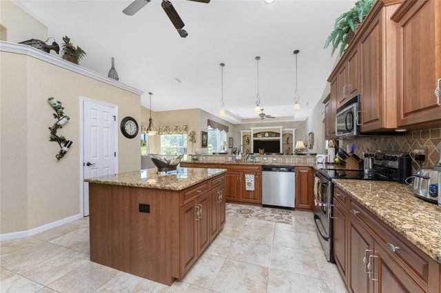 290 ROTONDA BOULEVARD E, Rotonda West, FL 33947