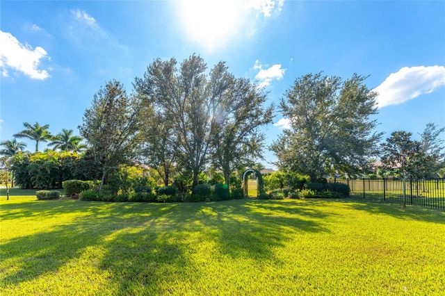 290 ROTONDA BOULEVARD E, Rotonda West, FL 33947