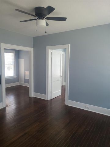 4414 Woodside Street 10, Houston, TX 77023