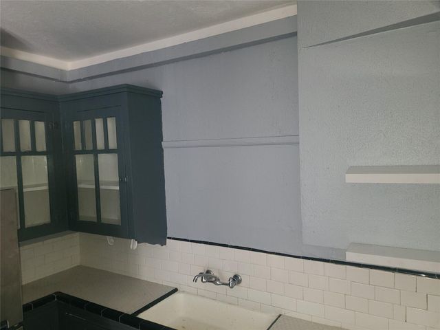 4414 Woodside Street 10, Houston, TX 77023