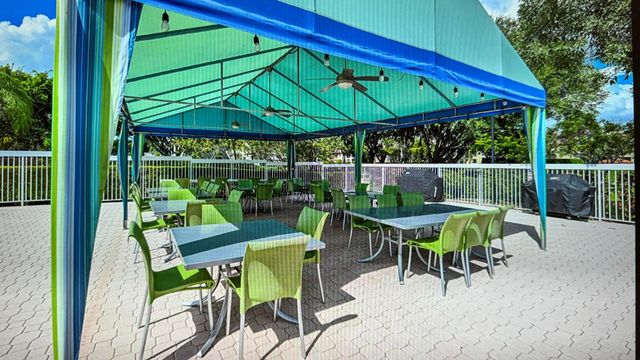 5267 Europa Drive N, Boynton Beach, FL 33437