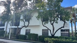 5267 Europa Drive N, Boynton Beach, FL 33437