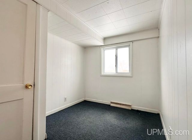 311 W Brown Street, Iron Mountain, MI 49801