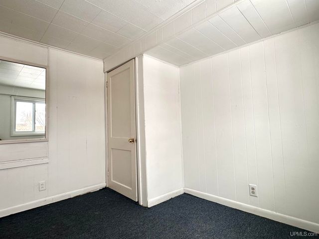 311 W Brown Street, Iron Mountain, MI 49801