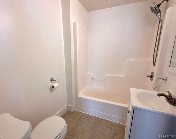 311 W Brown Street, Iron Mountain, MI 49801