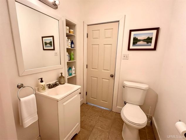 311 W Brown Street, Iron Mountain, MI 49801