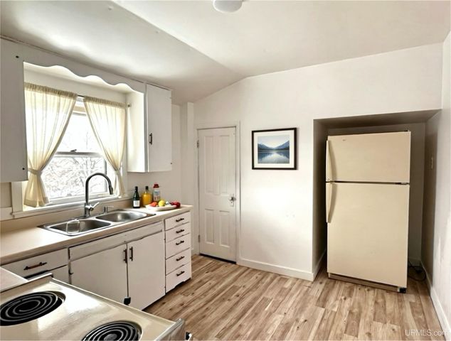 311 W Brown Street, Iron Mountain, MI 49801