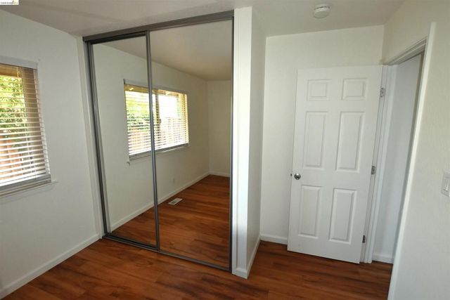 5551 Guadalupe Ct, Concord, CA 94521