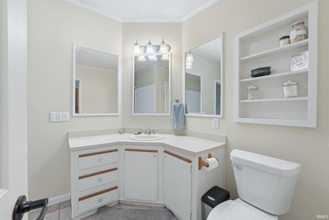 3410 N Pressler Drive, Warsaw, IN 46582