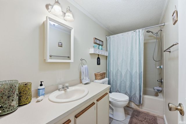 3410 N Pressler Drive, Warsaw, IN 46582