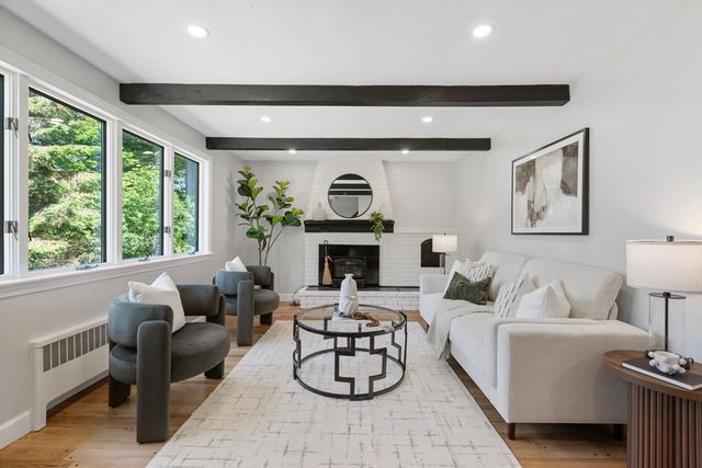 14 Brown Drive, Walpole, MA 02081