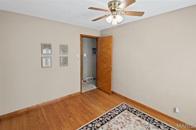 110 E Country Lane, Collinsville, IL 62234