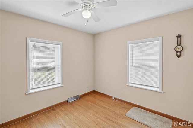110 E Country Lane, Collinsville, IL 62234