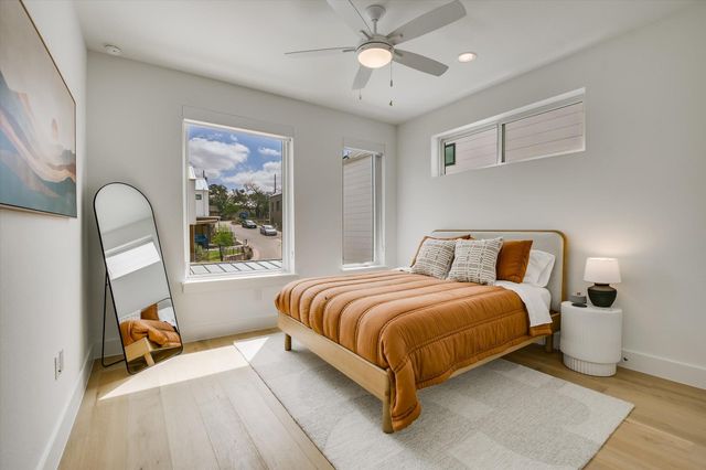 900 S 2nd ST 6, Austin, TX 78704