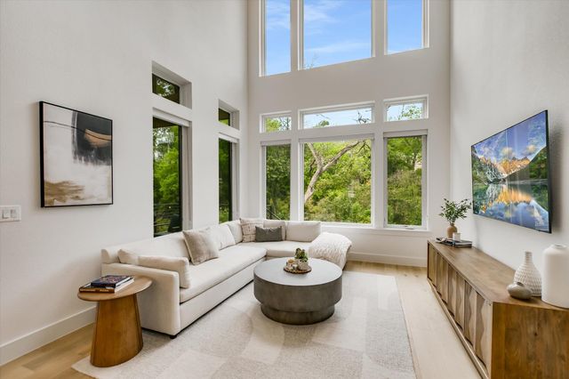 900 S 2nd ST 6, Austin, TX 78704