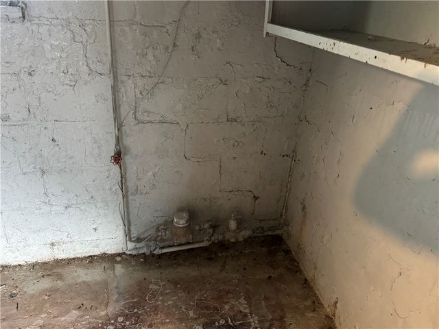 819 Howes Run Rd, Fawn Twp, PA 15084