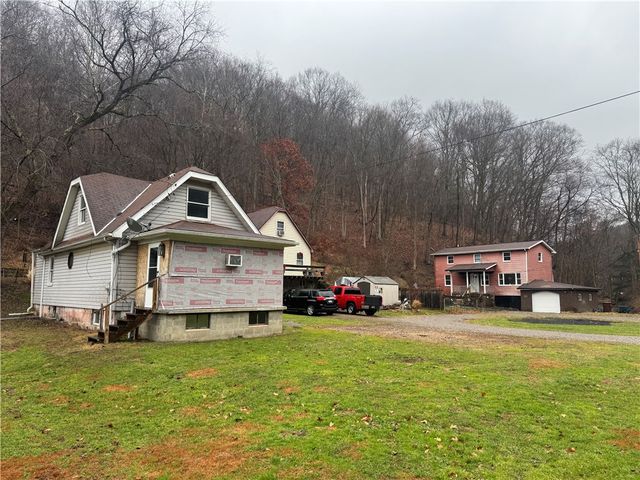 819 Howes Run Rd, Fawn Twp, PA 15084