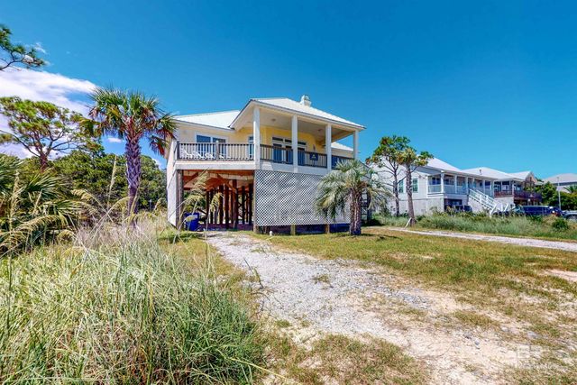310 Audubon Place, Dauphin Island, AL 36528