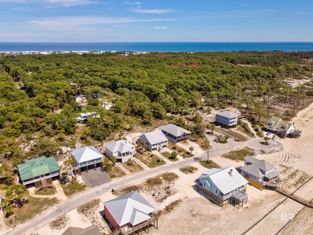 310 Audubon Place, Dauphin Island, AL 36528