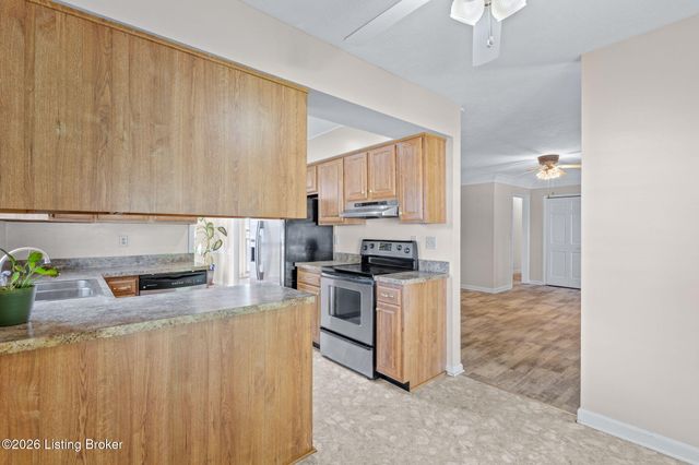 4908 Jerry Dr, Shepherdsville, KY 40165