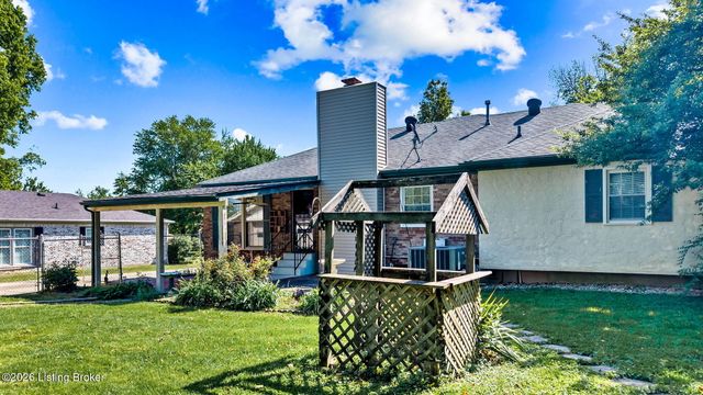 4908 Jerry Dr, Shepherdsville, KY 40165