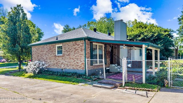 4908 Jerry Dr, Shepherdsville, KY 40165