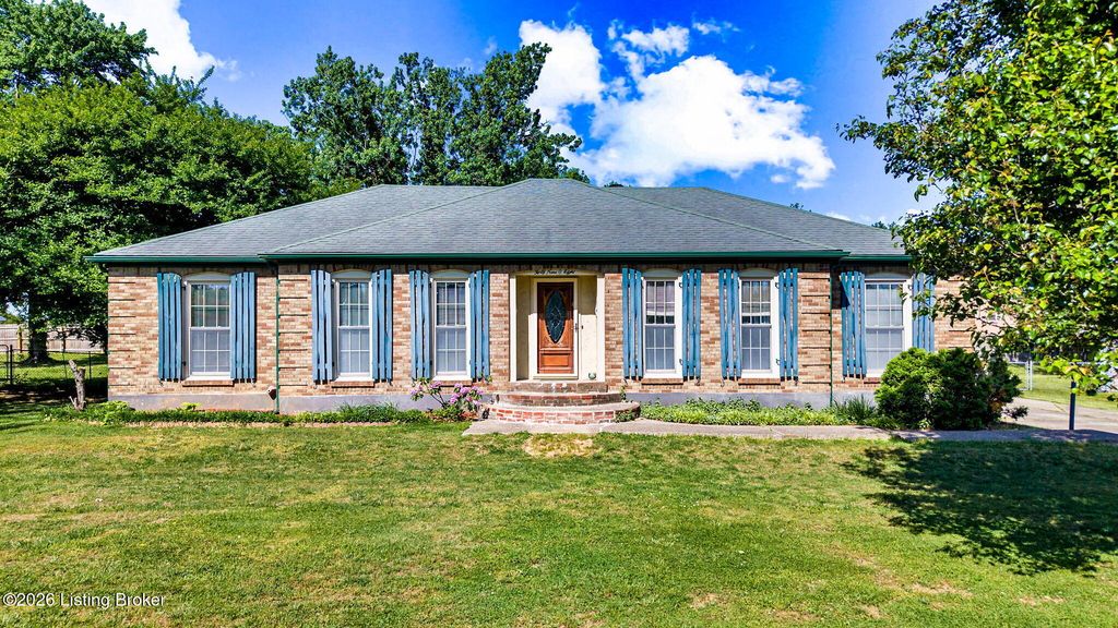 4908 Jerry Dr, Shepherdsville, KY 40165