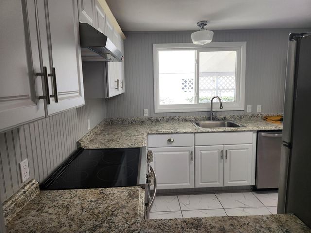 8215 Caper Lane, Port St. Lucie, FL 34952