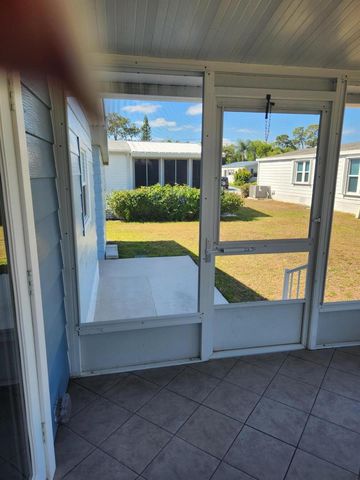 8215 Caper Lane, Port St. Lucie, FL 34952