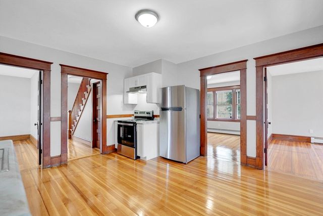 157 Sunnymeade Ave, Chicopee, MA 01020