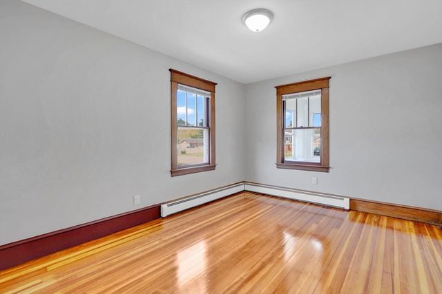 157 Sunnymeade Ave, Chicopee, MA 01020