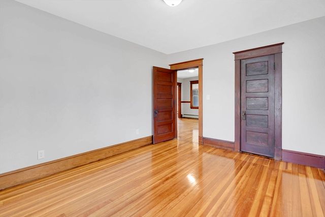 157 Sunnymeade Ave, Chicopee, MA 01020