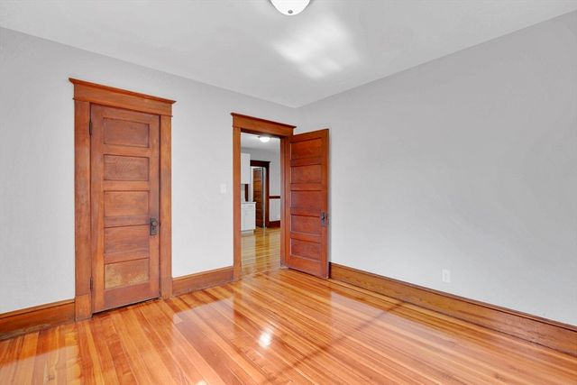 157 Sunnymeade Ave, Chicopee, MA 01020