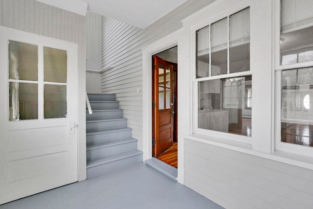 157 Sunnymeade Ave, Chicopee, MA 01020