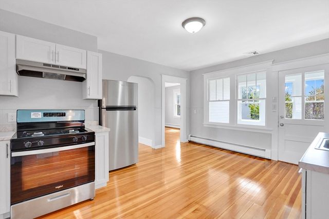 157 Sunnymeade Ave, Chicopee, MA 01020
