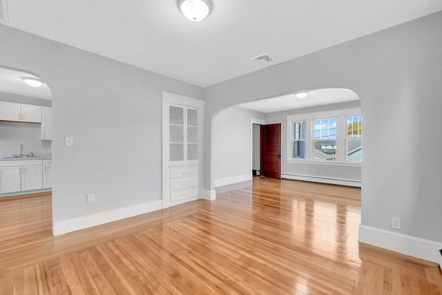 157 Sunnymeade Ave, Chicopee, MA 01020